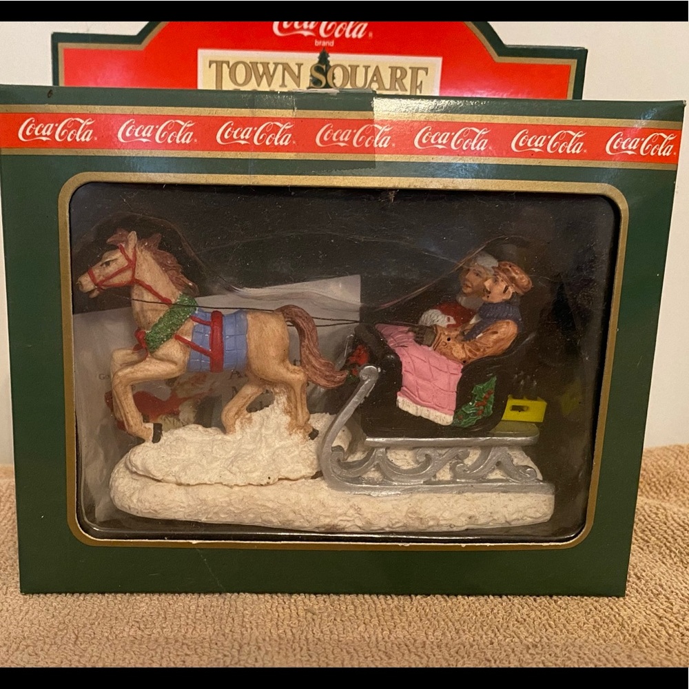 Coca Cola Town Square Collection - Sleigh Ride NIB